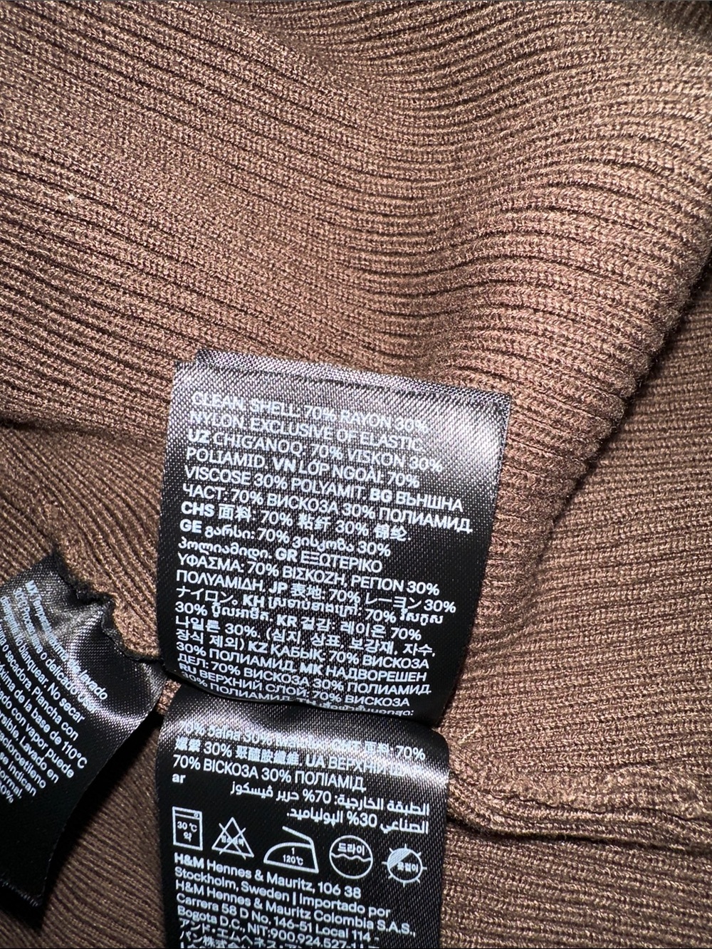 H&M Brown Ribbed Button-Front Long Sleeve Top - Picture 3 of 4